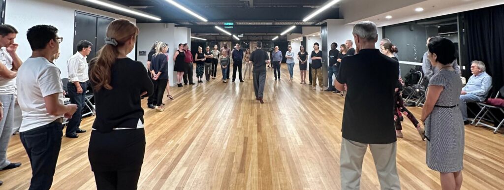 Beto Barsellini conducts part 1 of his Musicality workshop for Tango Synergy